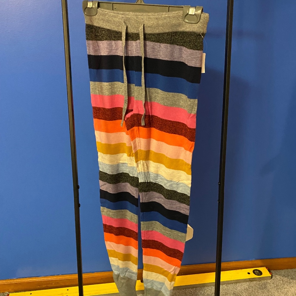 Gap body multi stripe soft legging/jogger